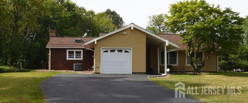 5 Summit Ave, Manalapan, NJ, 07726-4211 | Card Image