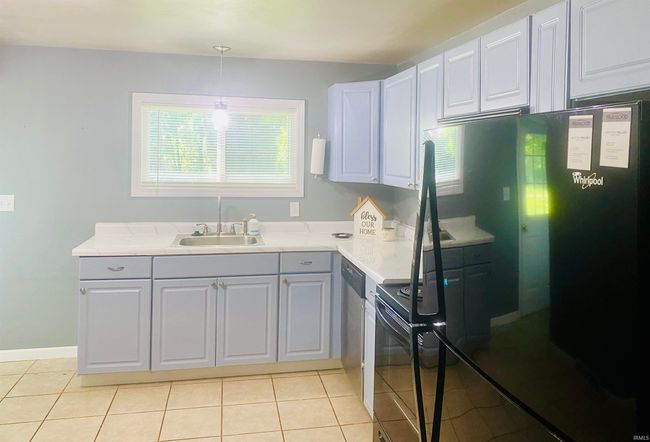 611 Russell Rd, Home with 3 bedrooms, 1 bathrooms and 4 parking in Chandler IN | Image 7
