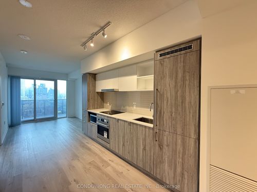 2102-138 Downes St, Toronto, ON, M5E0E4 | Card Image