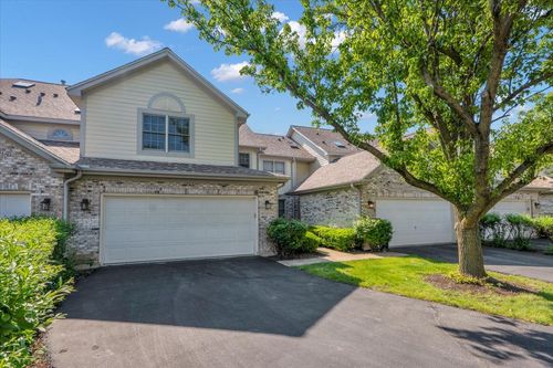 5454 Ashbrook Place, Downers Grove, IL, 60515 | Card Image