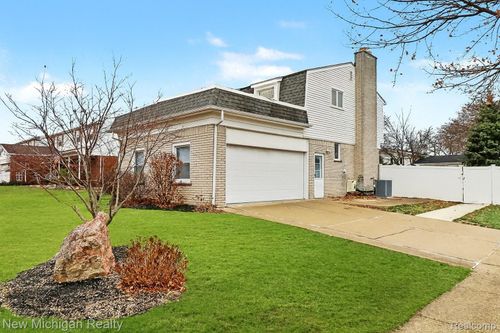 1804 Baldwin Ct, Trenton, MI, 48183-1908 | Card Image