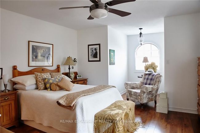1 - 195 Wilson St W, House other with 2 bedrooms, 4 bathrooms and 2 parking in Ancaster ON | Image 19