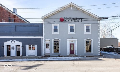 18 Jefferson St, Knightstown, IN, 46148-1243 | Card Image