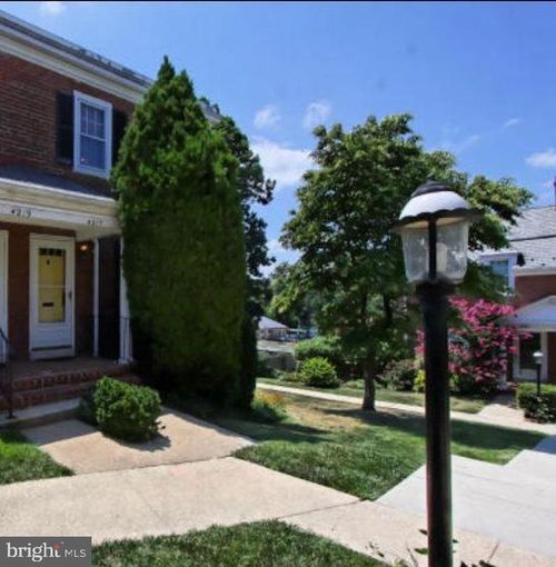 4217 32nd Rd S, ARLINGTON, VA, 22206-2005 | Card Image