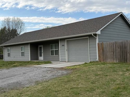 200 N Young, Wichita, KS, 67212 | Card Image