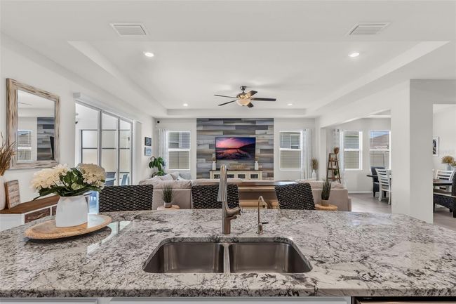 10815 Laxer Cay Loop, House other with 4 bedrooms, 4 bathrooms and null parking in San Antonio FL | Image 21