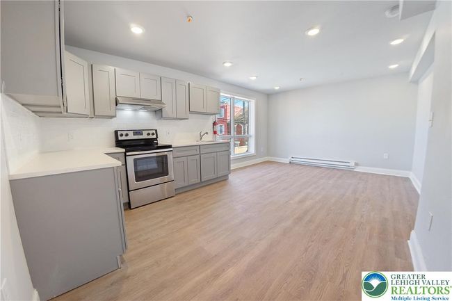 827 W Linden St, Condo with 11 bedrooms, 8 bathrooms and 3 parking in Allentown PA | Image 33