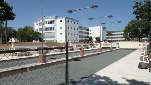 105-4090 Nw 42nd Ave, Lauderdale Lakes, FL, 33319-4880 | Card Image