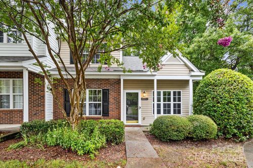 10862 Holly Ridge Blvd, Charlotte, NC, 28216-0722 | Card Image