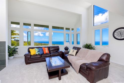 apt-3-4959 Maunalani Cir, Honolulu, HI, 96816-4035 | Card Image