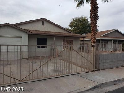 1929 Evelyn Avenue, House other with 3 bedrooms, 2 bathrooms and null parking in Henderson NV | Image 3