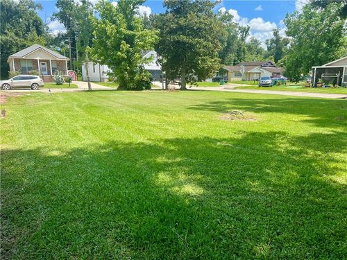 184 Boutte Estates Dr, Boutte, LA, 70039-3416 | Card Image