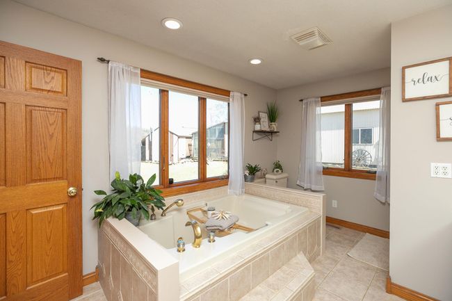 Primary Bath with Large Tub | Image 25