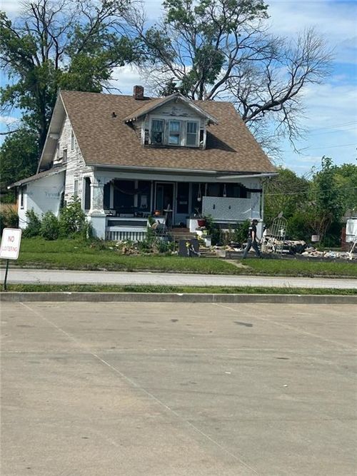 803 W Monroe St, Mexico, MO, 65265-1971 | Card Image