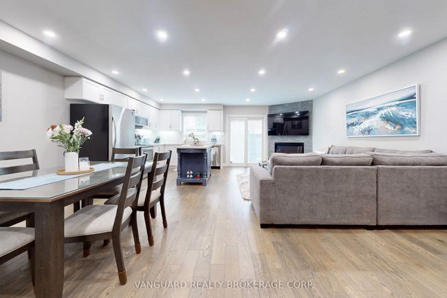 117 Gianmarco Way, House attached with 3 bedrooms, 3 bathrooms and 2 parking in Maple ON | Image 10