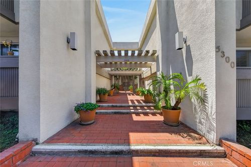 5300 Fairview Blvd, Los Angeles, CA, 90056-2357 | Card Image