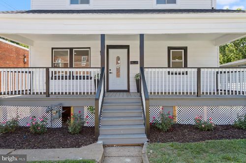 3802 37th Pl, BRENTWOOD, MD, 20722-1702 | Card Image