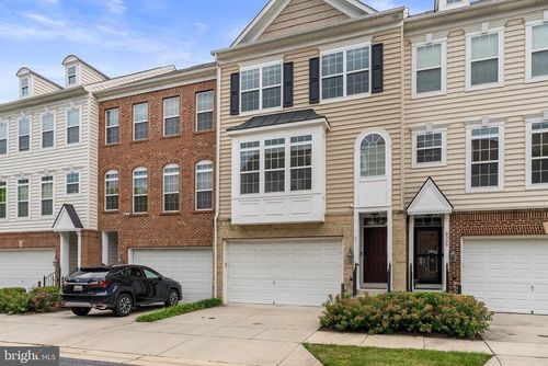 8311 Gibbs Way, LANDOVER, MD, 20785-4873 | Card Image