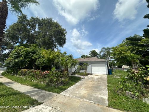 1300 Ethel Cir Ne, Palm Bay, FL, 32905-2802 | Card Image