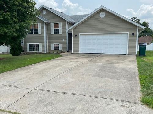 103 Penzance St, Monett, MO, 65708-1075 | Card Image