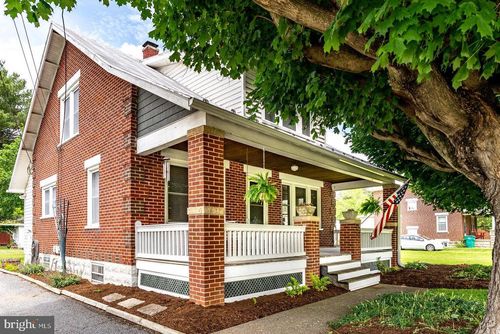 550 Mason St, DAYTON, VA, 22821-9714 | Card Image