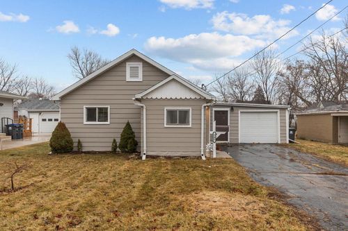 141 Plummer Avenue, NEENAH, WI, 54956 | Card Image