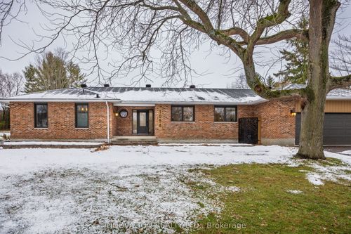 1056 Heenan Terr, Manotick, ON, K4M1J2 | Card Image