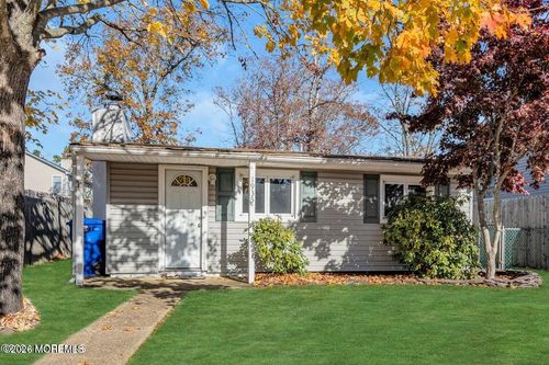 1935 New St, Toms River, NJ, 08753-7875 | Card Image