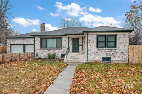 92 N Yale St, Nampa, ID, 83651-2399 | Card Image