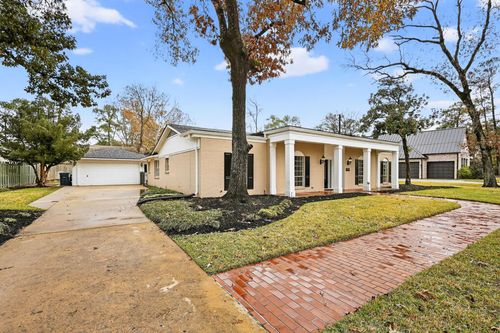 5911 Southern Hills Dr, Houston, TX, 77069-1361 | Card Image