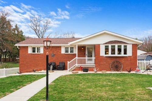 1509 Orchard Dr, Greensburg, PA, 15601-9048 | Card Image