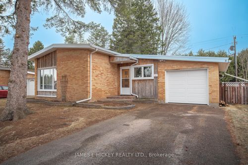 83 Frontenac Cres, Deep River, ON, K0J1P0 | Card Image