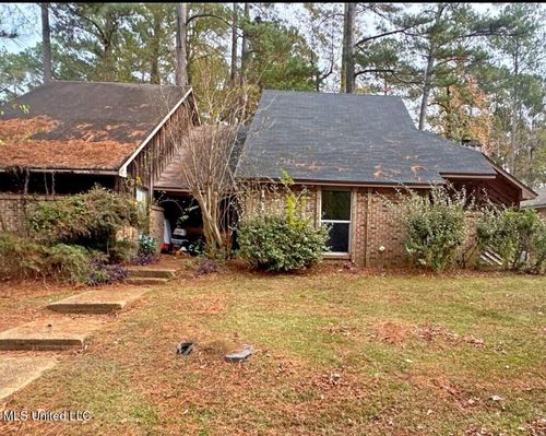 b-111 Bent Creek Cir N, Brandon, MS, 39047-6724 | Card Image