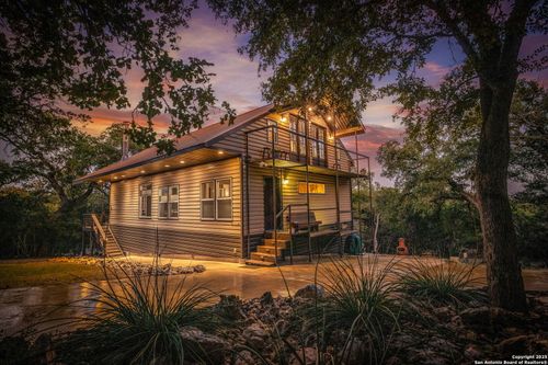 6531 Wegner Rd, New Braunfels, TX, 78132-2576 | Card Image