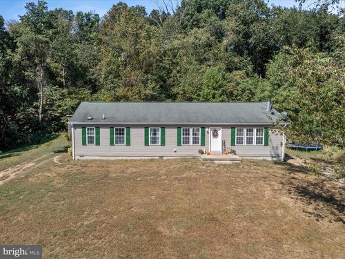 46 Solomons Ct, HEDGESVILLE, WV, 25427-3683 | Card Image