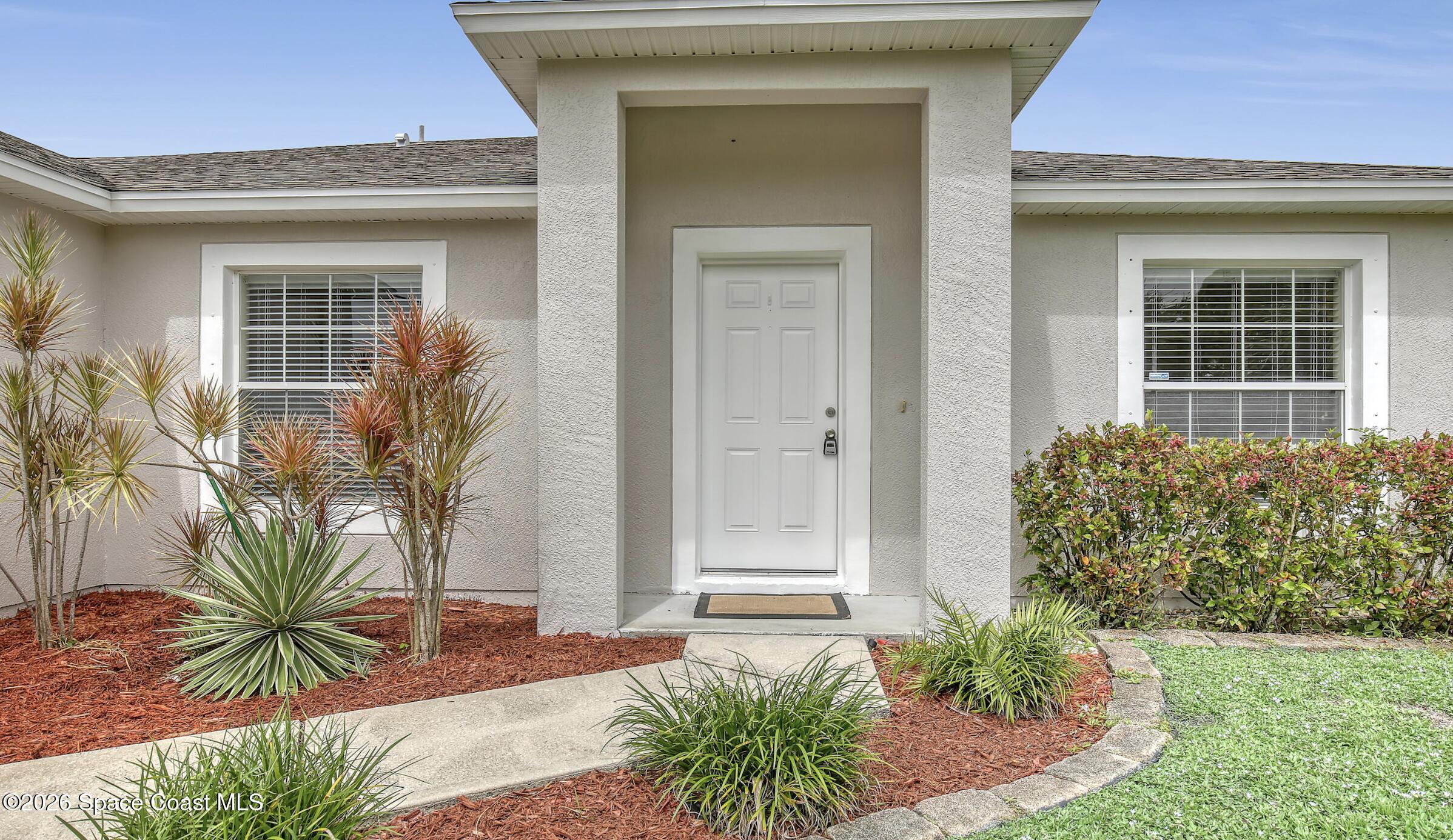 Residential Lease in Palm Bay