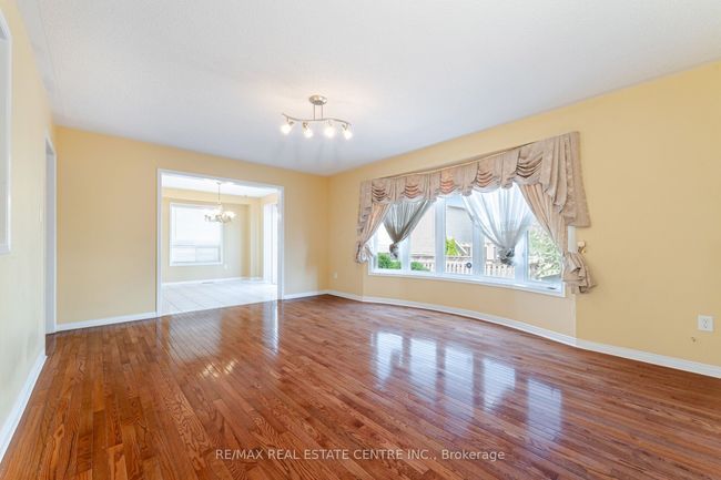 181 Brisdale Dr, House other with 6 bedrooms, 5 bathrooms and 5 parking in Brampton ON | Image 21
