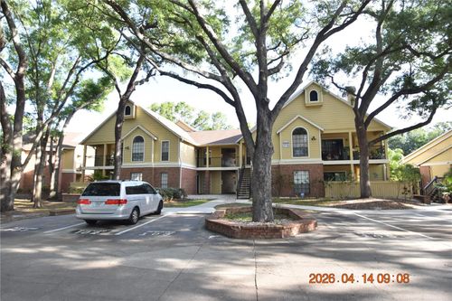 203-8605 Mallard Reserve Dr, TAMPA, FL, 33614-2339 | Card Image