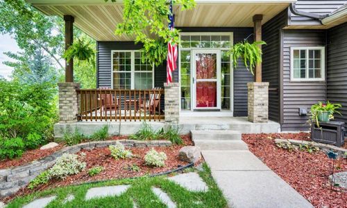 924 36th St W, Hastings, MN, 55033-2661 | Card Image