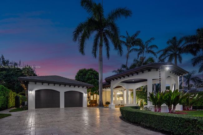 5837 Sw 102 Nd St, House other with 6 bedrooms, 6 bathrooms and null parking in Pinecrest FL | Image 40