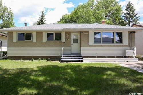 243 Smith Street N, Regina, SK, S4R3B5 | Card Image