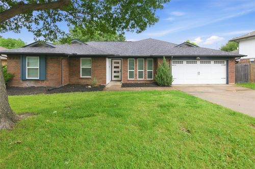 372 La Quinta Cir S, Keller, TX, 76248-5073 | Card Image