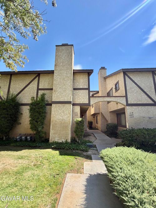 1316 W Avenue J4, Lancaster, CA, 93534-4047 | Card Image