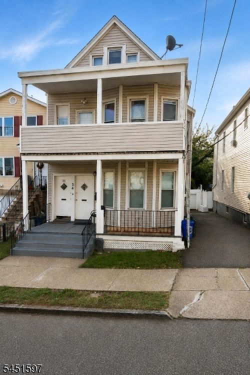 32 Hemlock St, Paterson, NJ, 07503-2611 | Card Image