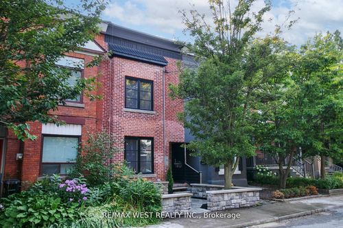 414 Clendenan Ave, Toronto, ON, M6P2X6 | Card Image