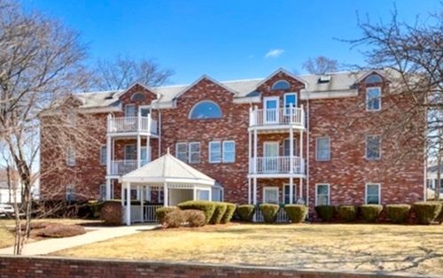 203-19 Paris St, Medford, MA, 02155-2700 | Card Image