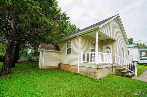 220 Theodore St, Park Hills, MO, 63601-2339 | Card Image