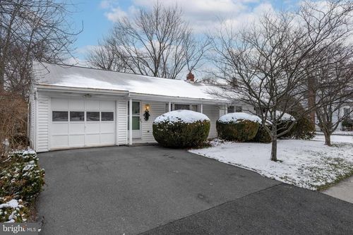239 W Main Street, BOALSBURG, PA, 16827 | Card Image