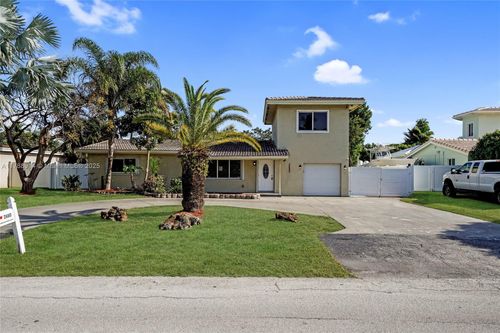 2680 Ne 22nd Ct, Pompano Beach, FL, 33062-1106 | Card Image