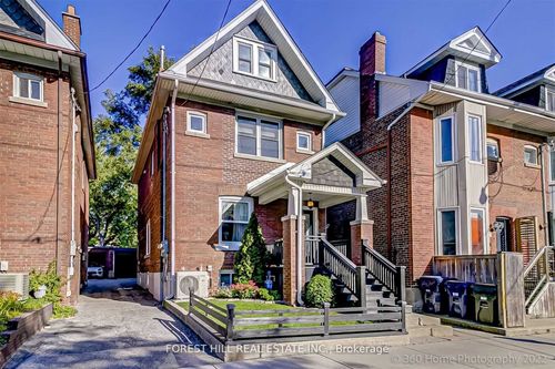 upper-373 Woodbine Ave, Toronto, ON, M4L3P7 | Card Image